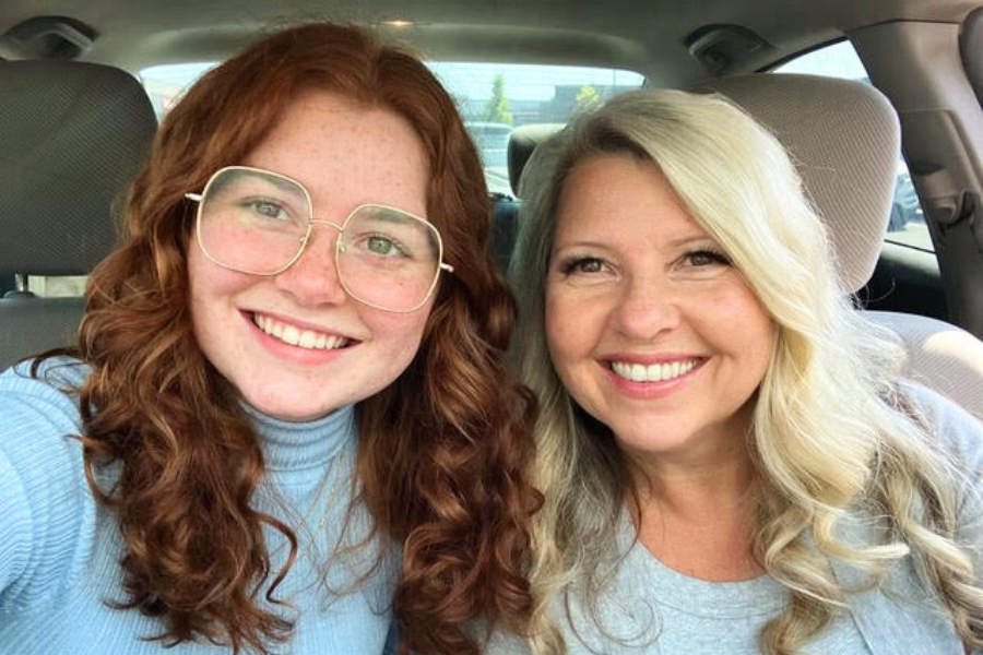 Brooklyn Louis and her mother, Brenda Louis, co-founded Loop in 2024 to address the challenges political campaigns face in managing and engaging volunteers.